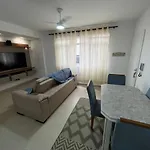 Apartamento No Guaruja, Praia Pitangueiras, 2 Dormitorios, Reformado.