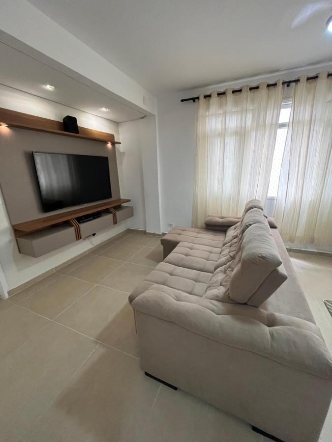 Apartamento Apartamento No Guaruja, Praia Pitangueiras, 2 Dormitorios, Reformado. *