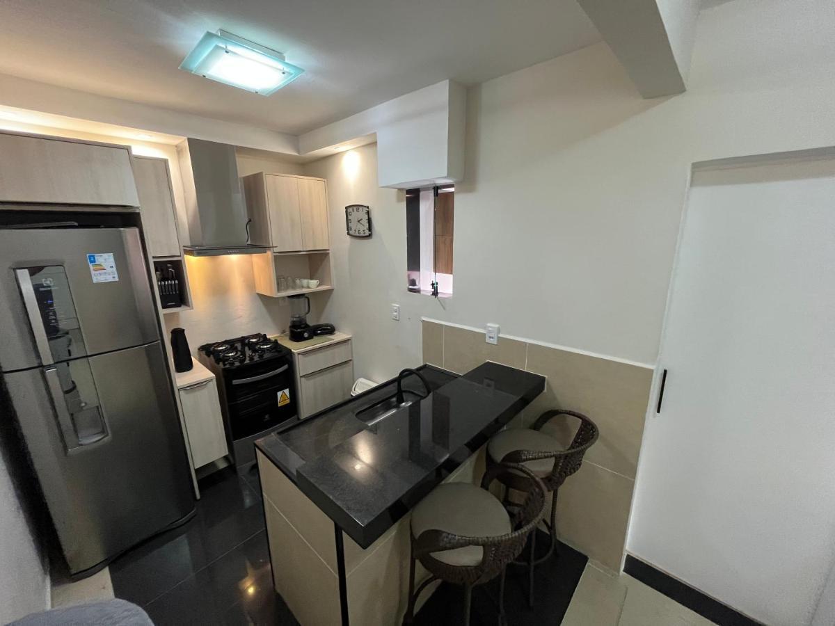 Apartamento No Guaruja, Praia Pitangueiras, 2 Dormitorios, Reformado. *
