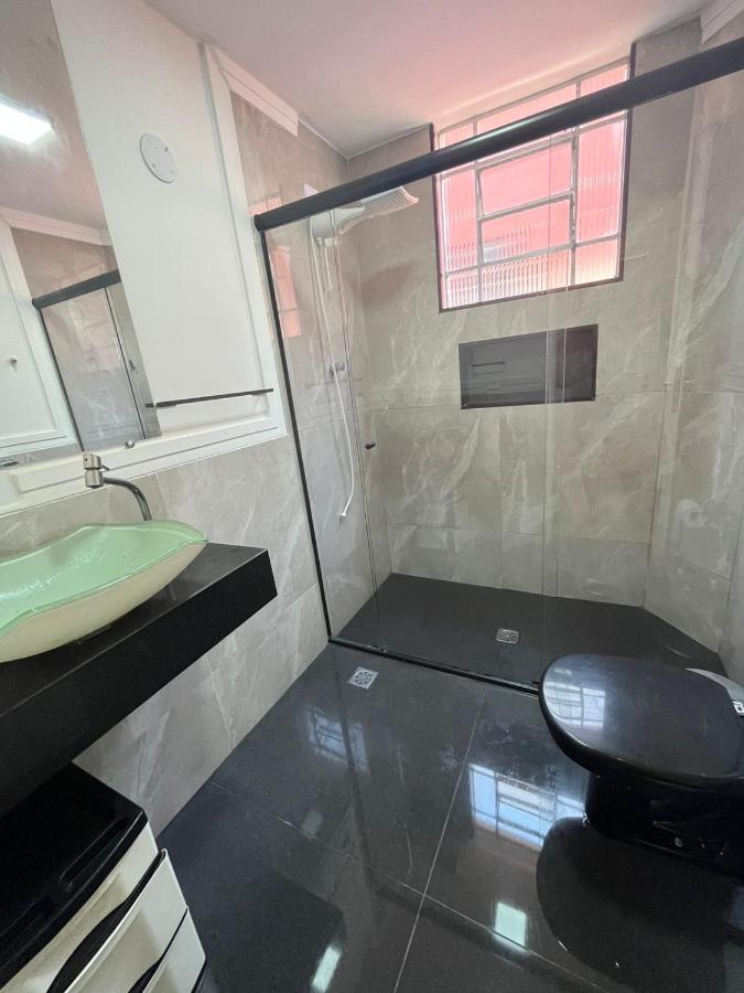 Apartamento No Guaruja, Praia Pitangueiras, 2 Dormitorios, Reformado. Apartamento *